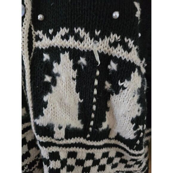 Black & White Snowflake Pattern Cardigan Sweater With Christmas Trees cozy warm - Picture 2 of 12